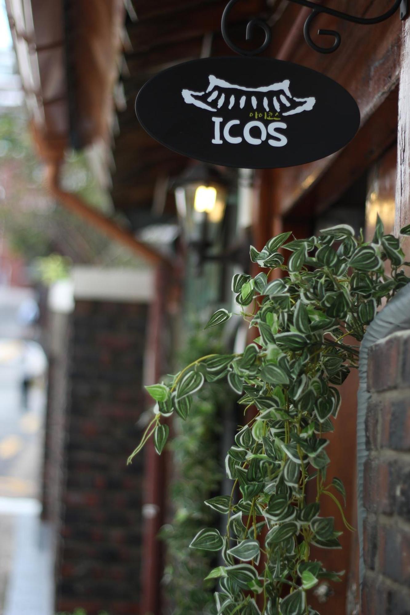 Icos Guesthouse 1 - Female Only Seoul Bagian luar foto